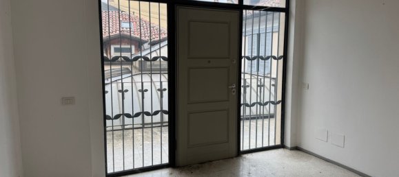 Oficina en Lodi, Italy 765 m² No. 364565 3