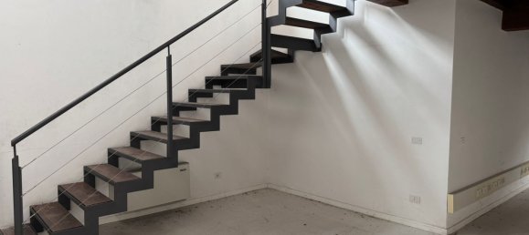 Oficina en Lodi, Italy 765 m² No. 364565 16