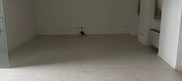 Oficina en Lodi, Italy 765 m² No. 364565 21