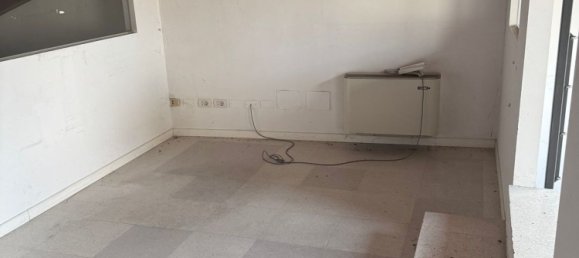 Oficina en Lodi, Italy 765 m² No. 364565 23