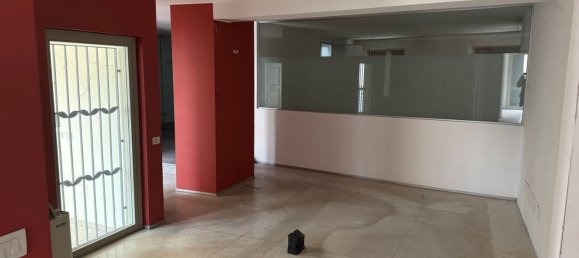 Oficina en Lodi, Italy 765 m² No. 364565 4