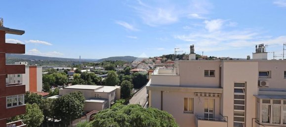 2 rooms Apartment in Trieste, Italy No. 282441 26