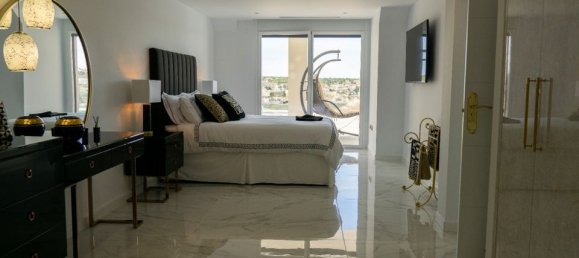 Вилла с 4 спальнями в Сьюдад Кесада, Испания № 189264 15