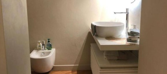 4 rooms Apartment in Piacenza, Italy No. 39412 4