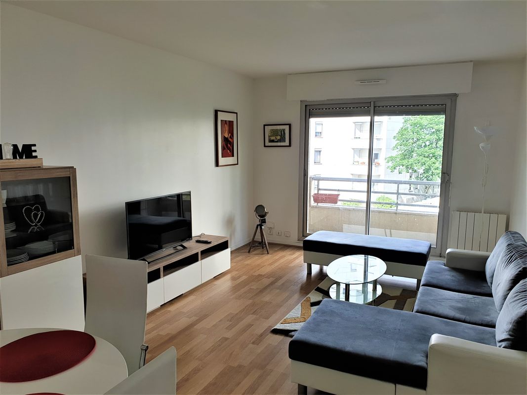 1 chambre Appartement à Courbevoie, France No. 296578