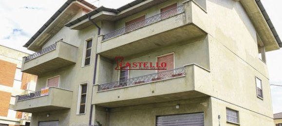 10 rooms House in Cisterna di Latina, Italy No. 79935 8