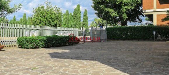 10 rooms House in Cisterna di Latina, Italy No. 79935 3