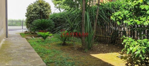 10 rooms House in Cisterna di Latina, Italy No. 79935 5