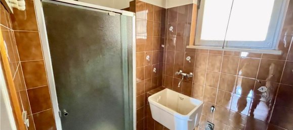 1 bedroom Apartment in Verona, Italy No. 355460 13