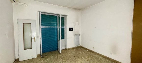 1 bedroom Apartment in Verona, Italy No. 355460 17