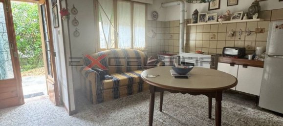 Дом с 3 спальнями в Мезола, Италия № 380734 2