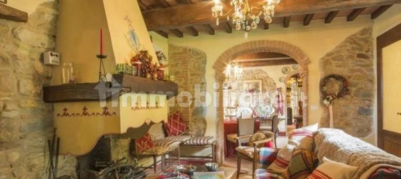 8 Schlafzimmer Haus in Buti, Italy, Nr. 15598 3