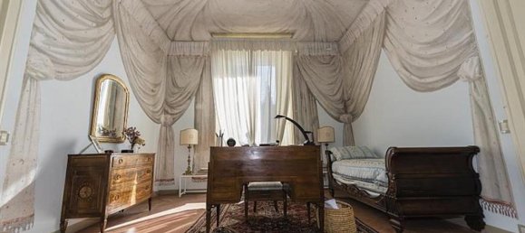 7 bedrooms Villa in Pisa, Italy No. 1419 5