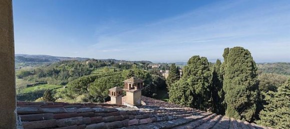 7 bedrooms Villa in Pisa, Italy No. 1419 12