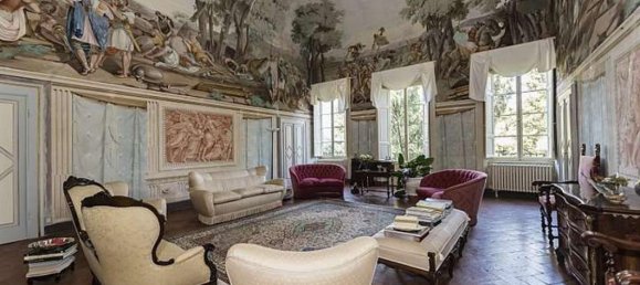 7 bedrooms Villa in Pisa, Italy No. 1419 4