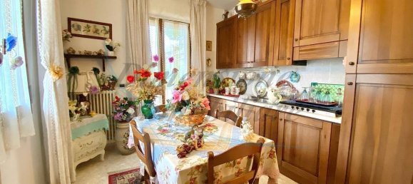 3 bedrooms Apartment in Cecina, Italy No. 354604 7