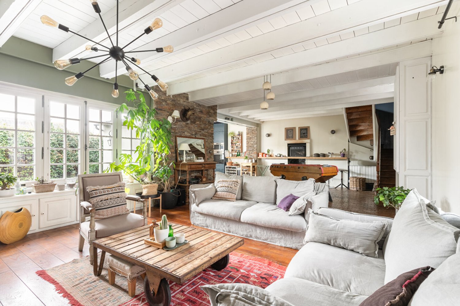 6 bedrooms House in Coueron, France No. 198350