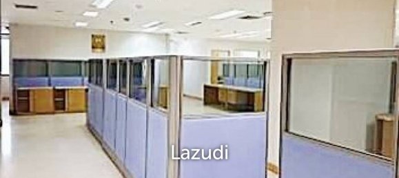 272m² Office in Bangkok, Thailand No. 14409 3