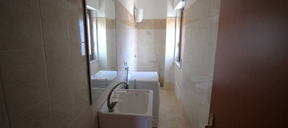 3 bedrooms House in Montauro, Italy No. 372770 28