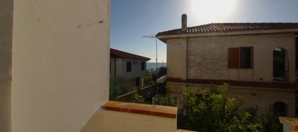 3 bedrooms House in Montauro, Italy No. 372770 26