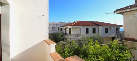 3 bedrooms House in Montauro, Italy No. 372770 21