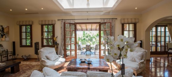 8 bedrooms Villa in Malaga, Spain No. 104572 22