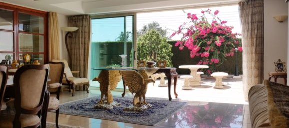 Villa de 4 dormitorios en Deryneia, Cyprus No. 17854 3