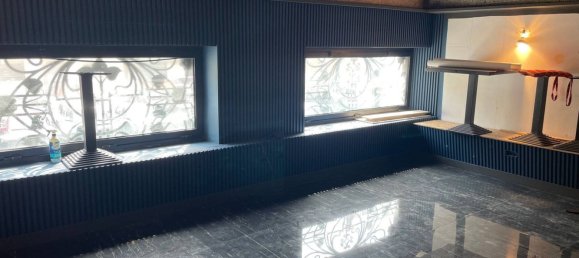 96m² Commercial property in Genoa, Italy No. 238860 19