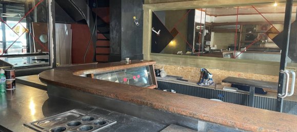 96m² Commercial property in Genoa, Italy No. 238860 9