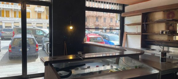 96m² Commercial property in Genoa, Italy No. 238860 5