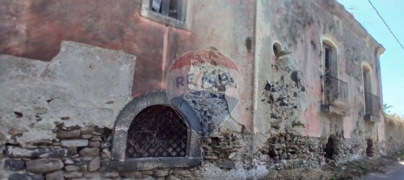 Casa de 5 habitaciónes en Calatabiano, Italy No. 288815 16