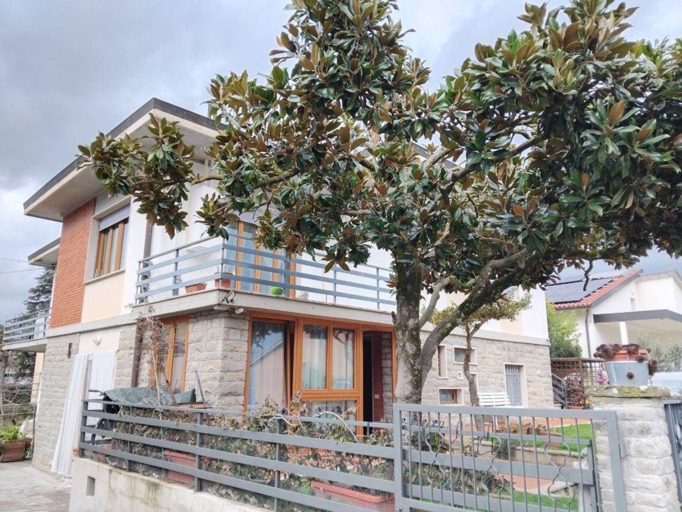 9 rooms Apartment in Borgo San Lorenzo, Italy No. 71342