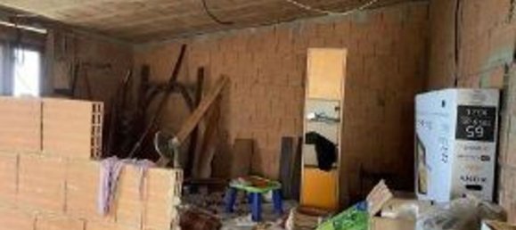 Дом с 6 комнатами в Априлия, Италия № 98637 19