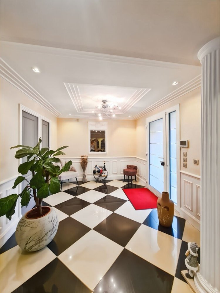 4 bedrooms Villa in Baule, France No. 83172