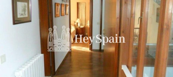 6 bedrooms House in Coma-Ruga, Spain No. 558 13