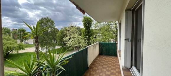 Apartamento de 2 dormitorios en Bondy, France No. 183078 2