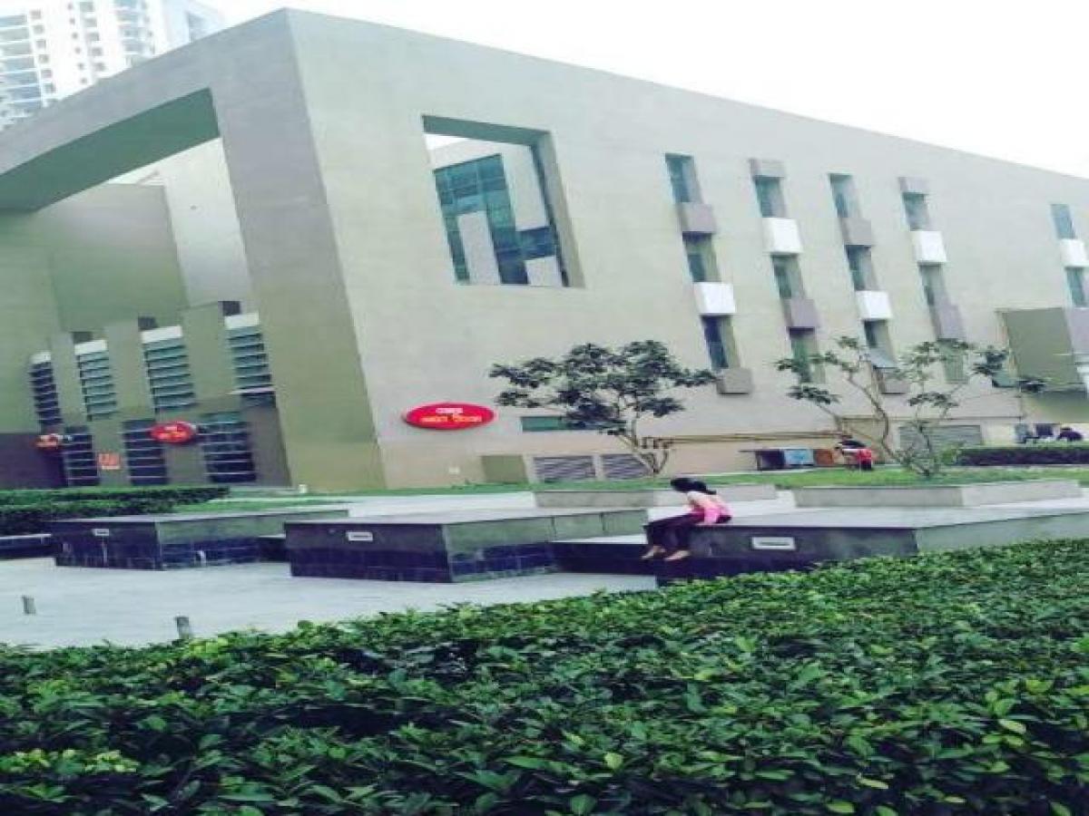 3 bedrooms House in Noida, India No. 23866