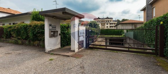 6 rooms House in Gallarate, Italy No. 312014 3