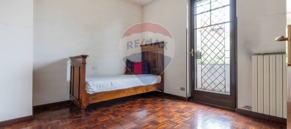 6 rooms House in Gallarate, Italy No. 312014 16