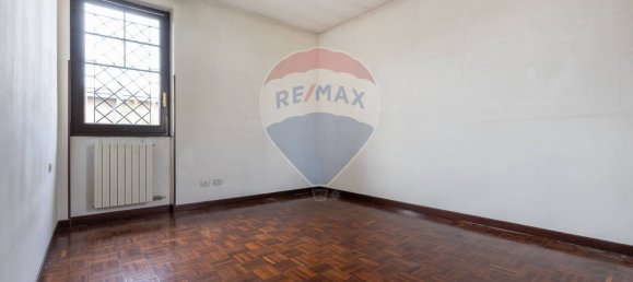 6 rooms House in Gallarate, Italy No. 312014 14