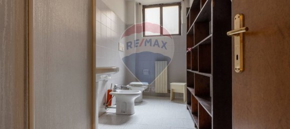 6 rooms House in Gallarate, Italy No. 312014 24