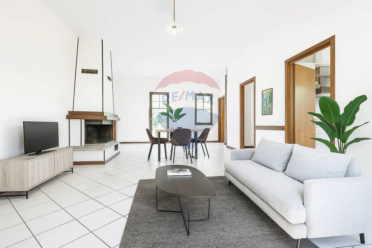 6 rooms House in Gallarate, Italy No. 312014