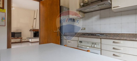 6 rooms House in Gallarate, Italy No. 312014 10