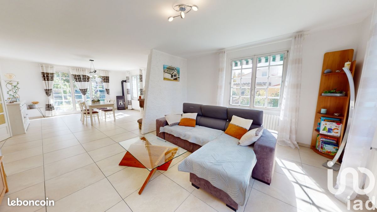 4 غرف نوم منزل في Saint-Amant-Tallende, France رقم 197248