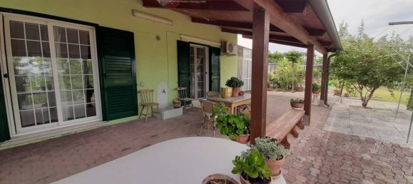 6 rooms Villa in San Giovanni in Marignano, Italy No. 23229 3