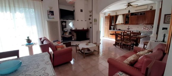 6 rooms Villa in San Giovanni in Marignano, Italy No. 23229 6