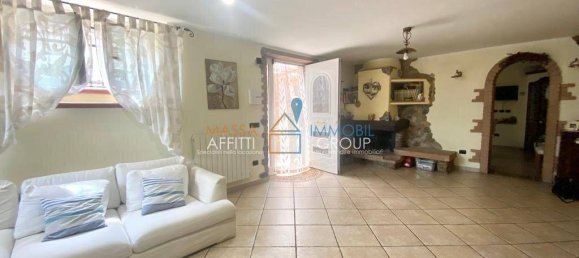 5 rooms House in Massa, Italy No. 215052 6
