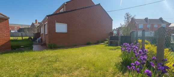 3 bedrooms House in Cappelle-la-Grande, France No. 330285 2