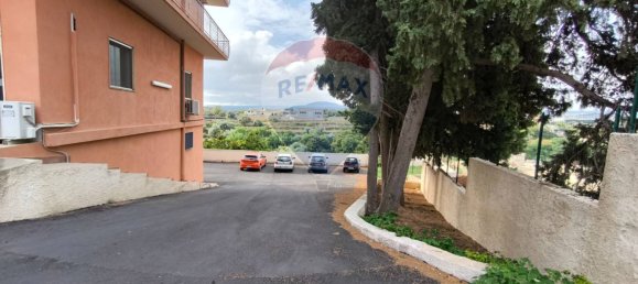 Apartamento de 3 dormitorios en Floridia, Italy No. 288495 38