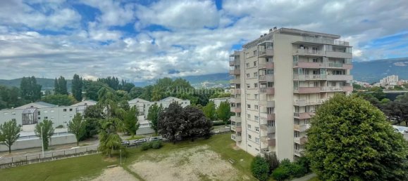3 bedrooms Apartment in Eybens, France No. 355427 9